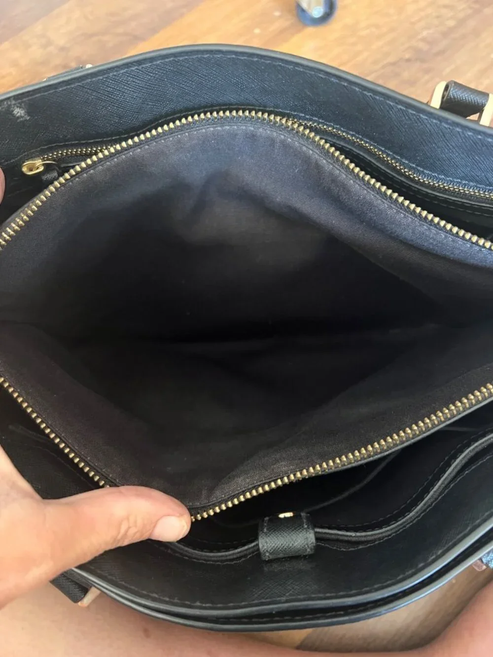 Tory Burch Black Stefano Leather Robinson Shoulder Bag